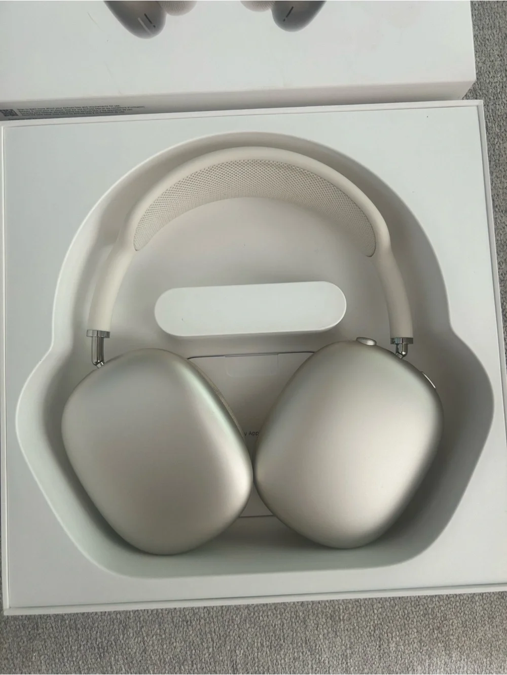 Apple AirPods Max - Silver/Cream Wireless Over-Ear Headphones